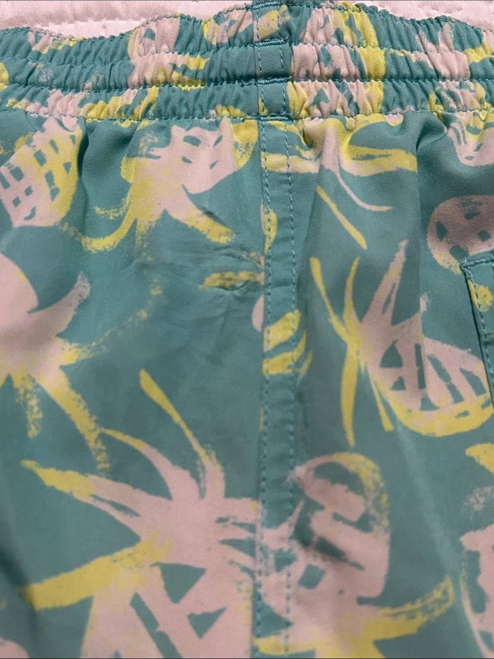 CHUBBIES Swim Trunks • bright teal w/ neon yellow & white Pineapple print SZ: L